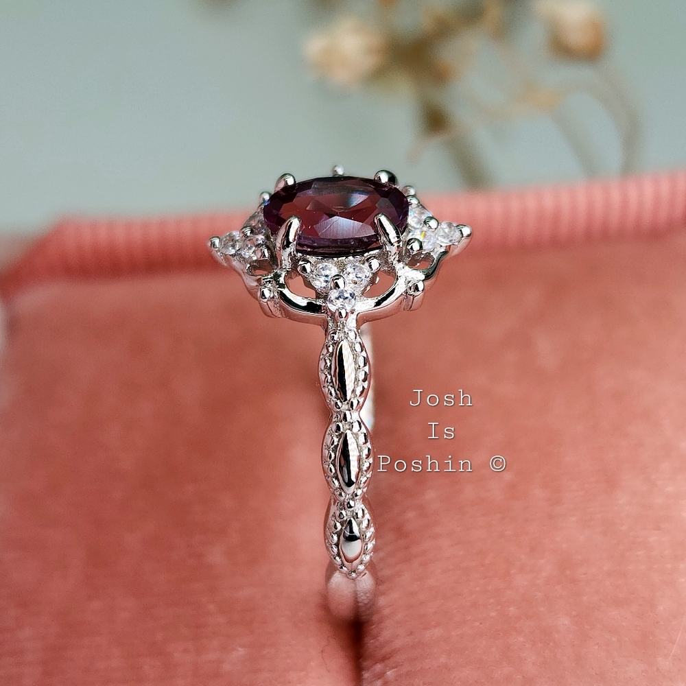 1/2CTW Alexandrite halo ring in sterling silver - Picture 8 of 9